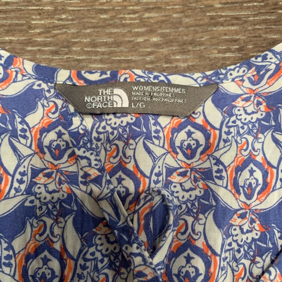 North Face Tank with Tie Key Hole in the front - Picture 3 of 4